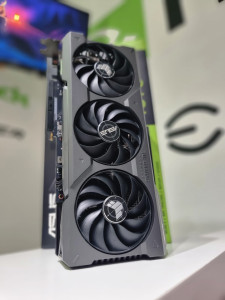 Tarjeta Grafica ASUS TUF RTX 4070TI SUPER OC 16 GB