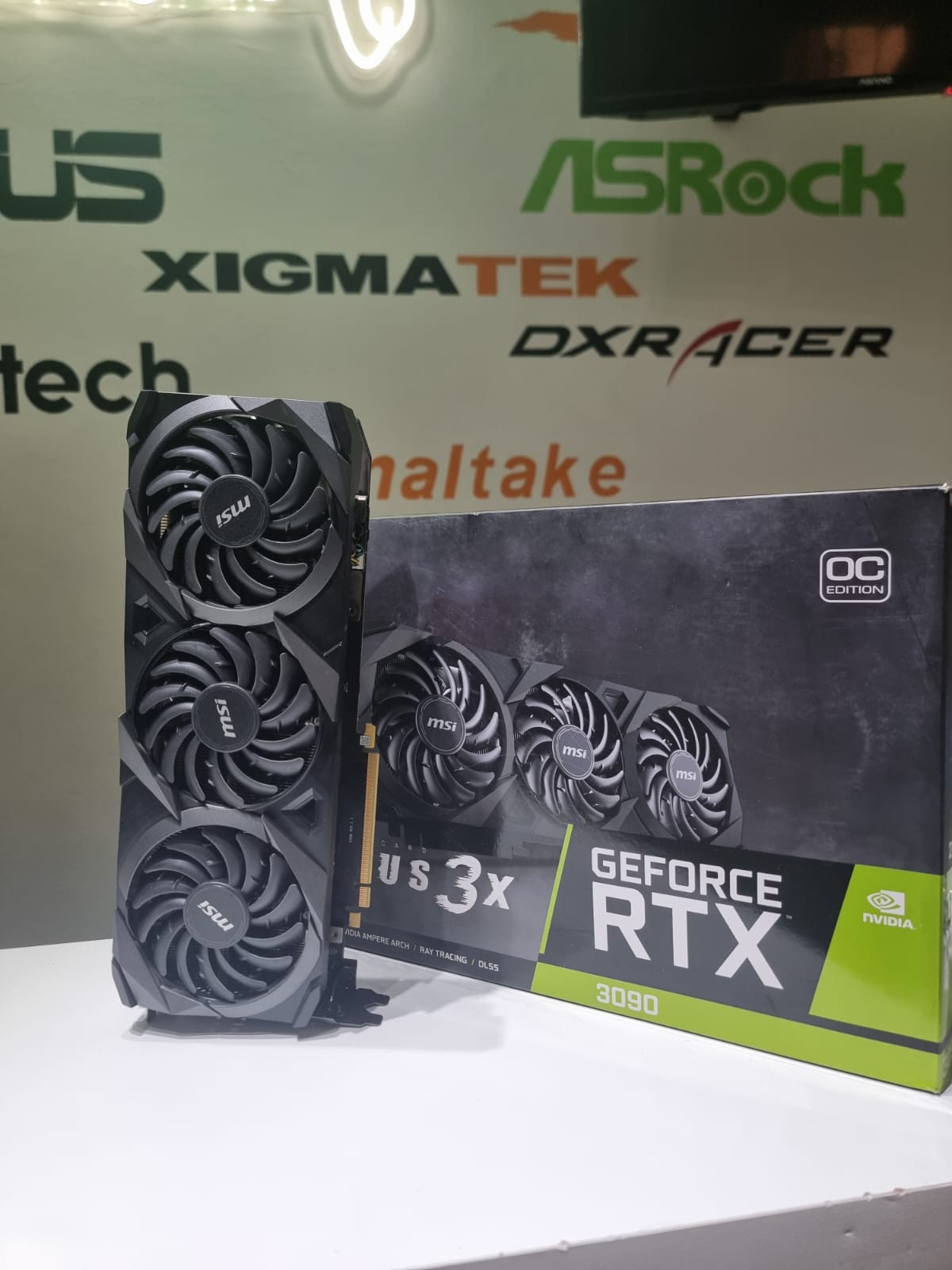 Imagen de TARJETA GRAFICA USADA MSI VENTUS 3X RTX 3090