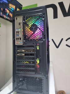 pc gamer intel i3 10100f + 16gb + asus strix rx 570