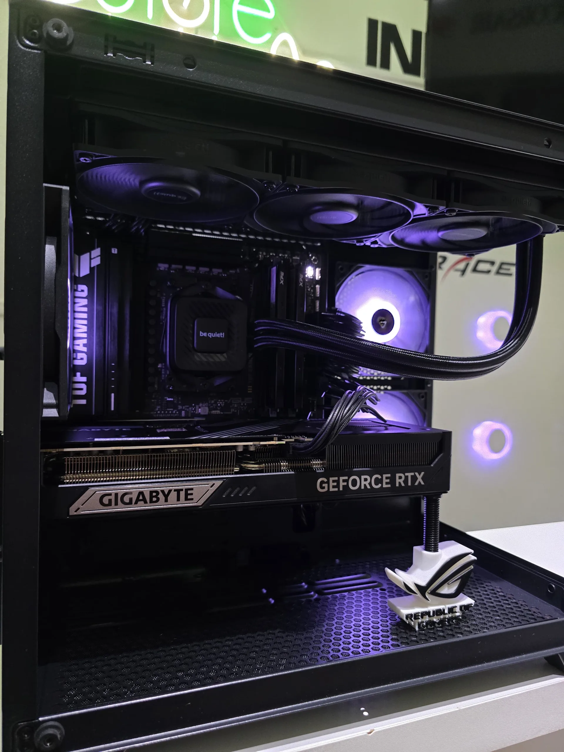 Imagen de PC GAMER AMD RYZEN 7 9800x3d +32GB DDR5 6400MHZ + RTX 5080 16GB