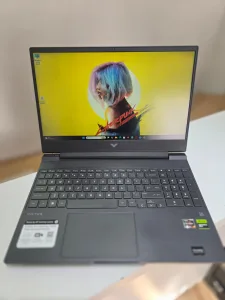 Notebook HP Victus 15.6  AMD Ryzen 5 7535HS/24gb ddr5/RTX 2050 4gb/Nvme 1tb Gen 4