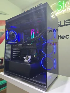 PC GAMER AMD RYZEN 7 9800X3D +  RTX 5070 + T FORCE 32GB DDR5