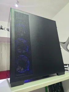 PC GAMER AMD RYZEN 7 9800X3D +  RTX 5070 + T FORCE 32GB DDR5